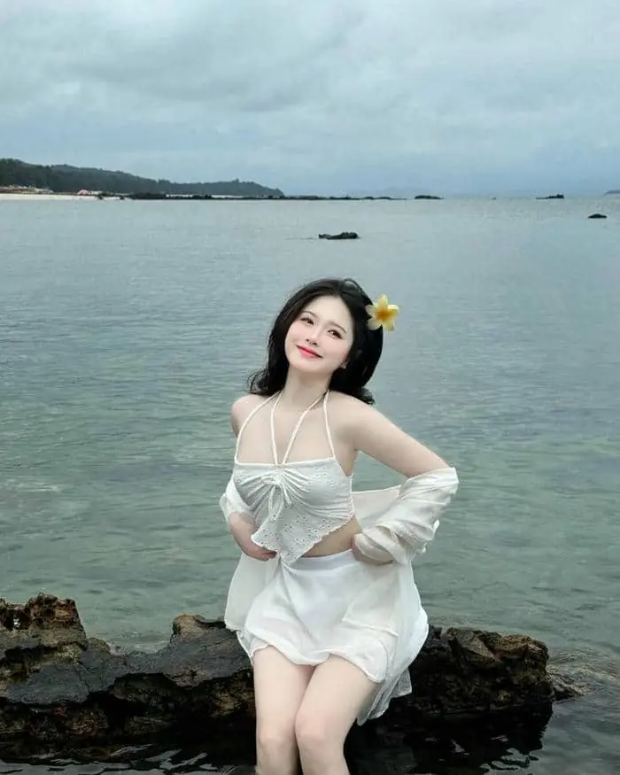 Chị Phạm Khánh Linh
